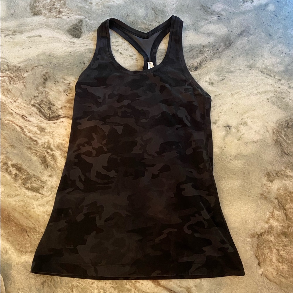 Lululemon nulu tank top
